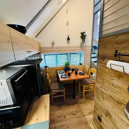 Casa de Férias Ferienhaus, Ankerplatz Am Seepark 18, Mit Kamin Und Sauna Kirchheim (Hessen)