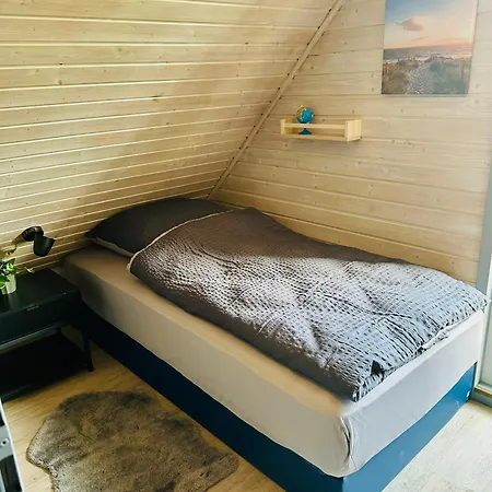 Casa de Férias Ferienhaus, Ankerplatz Am Seepark 18, Mit Kamin Und Sauna Kirchheim (Hessen)